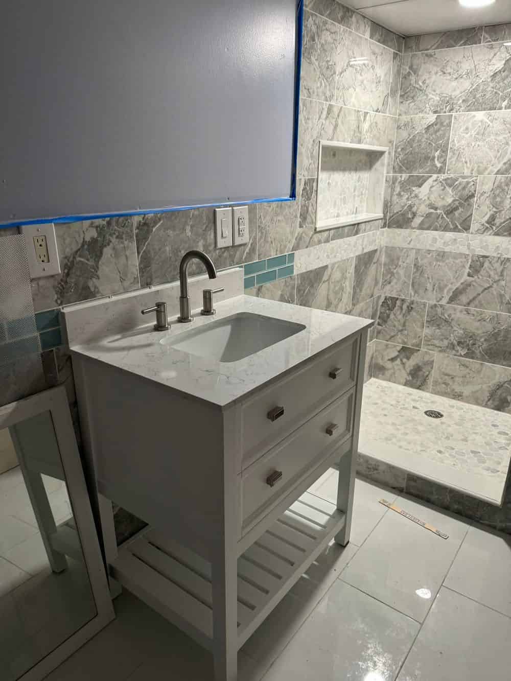 Bathroom Remodeling image